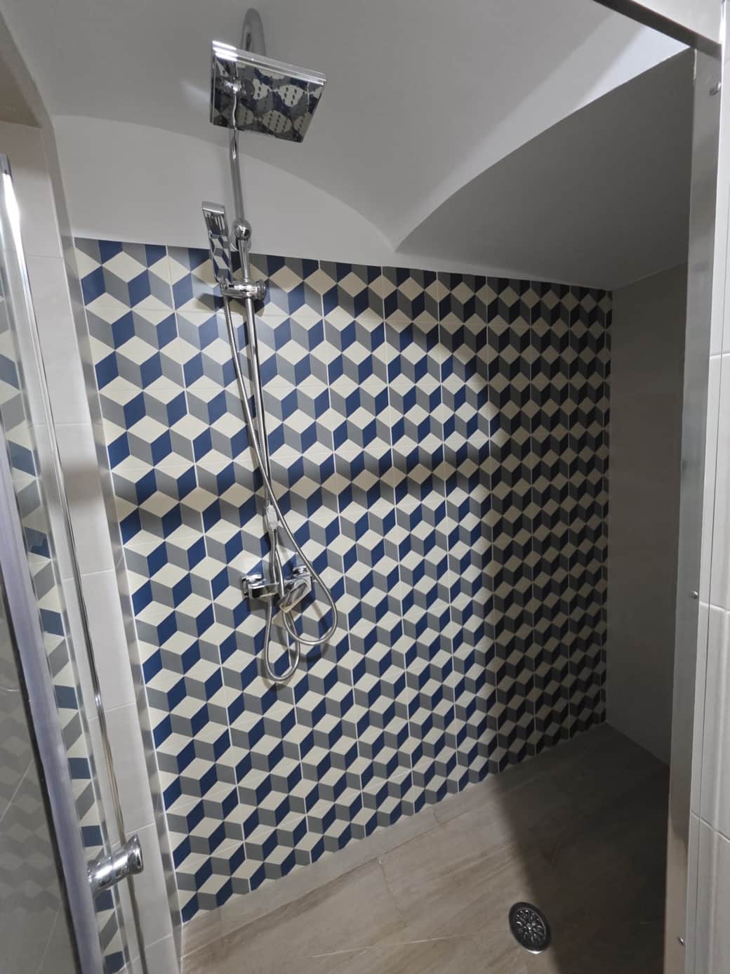 Large and spacious shower