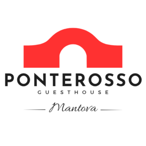 Silvia di  Ponterosso Guesthouse