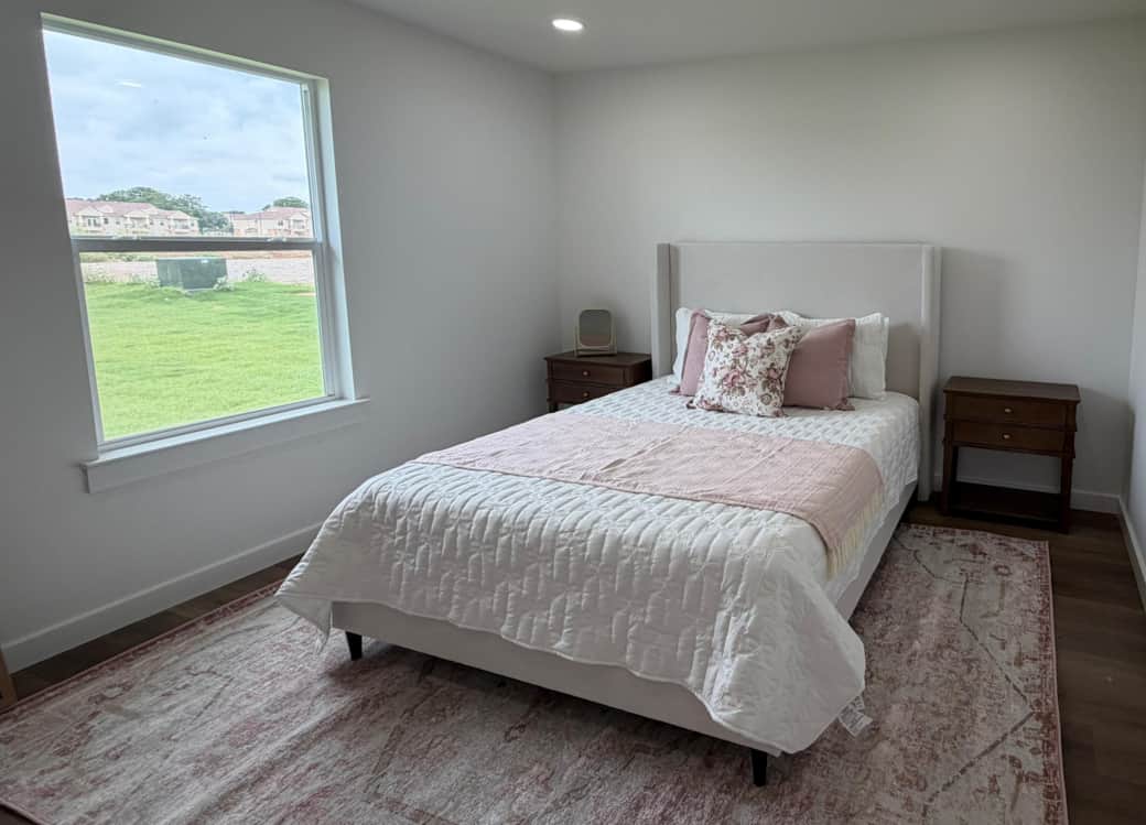 Queen Bed