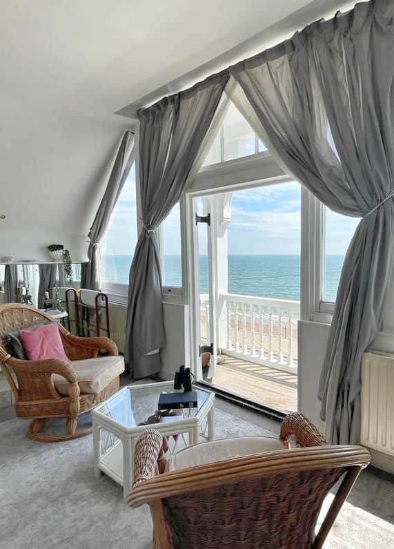 Master bedroom with balcony & bath