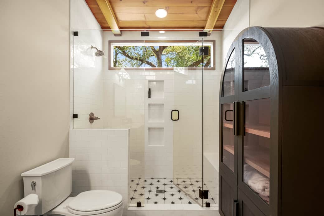Primary Bath + Abundant Storage and Extra Towels