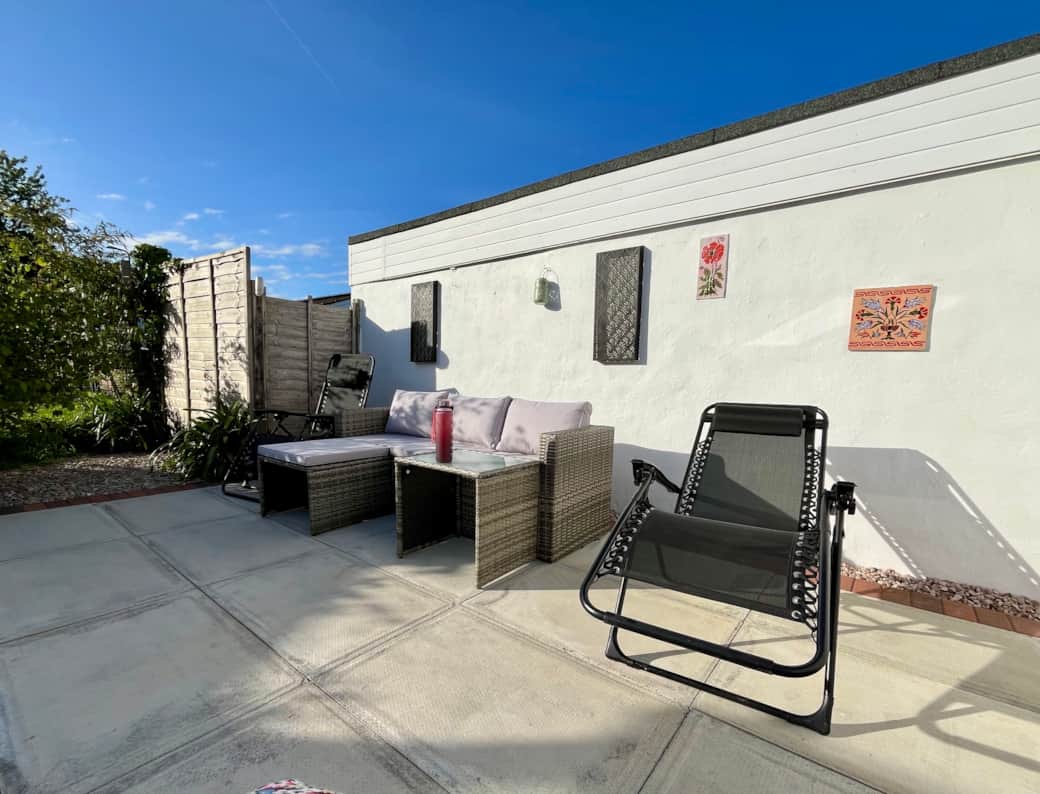 Backgarden with seating