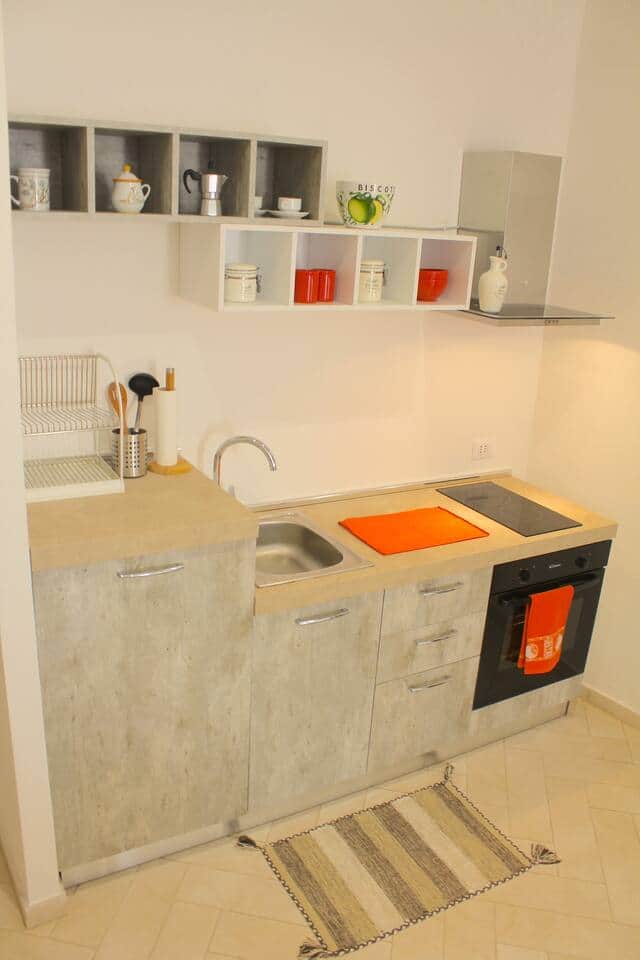 Fully equipped kitchen