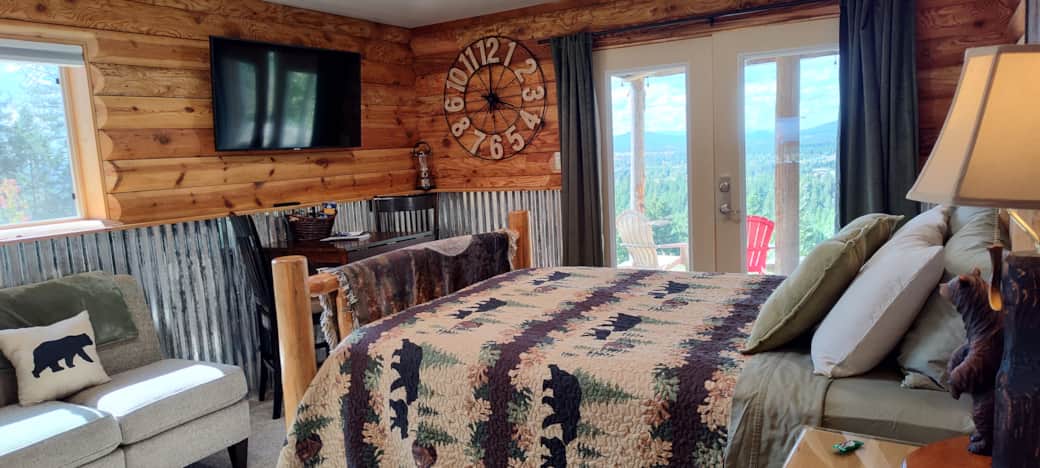 Suite facing french doors