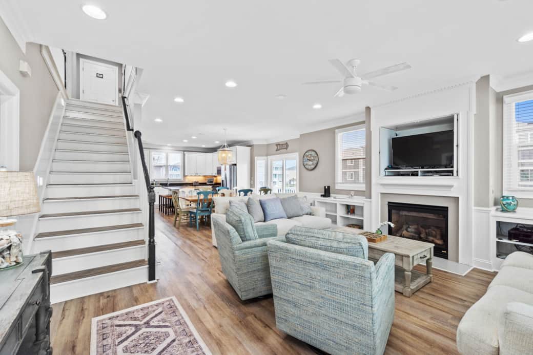 Open Layout Great for Large Groups