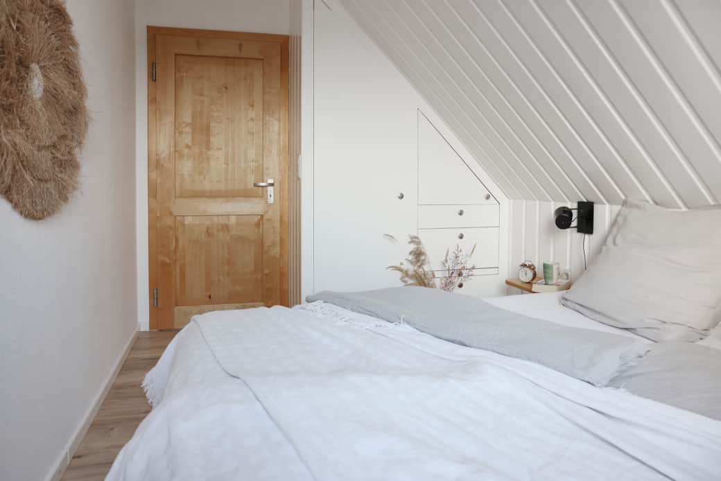 Schlafzimmer (2/2)