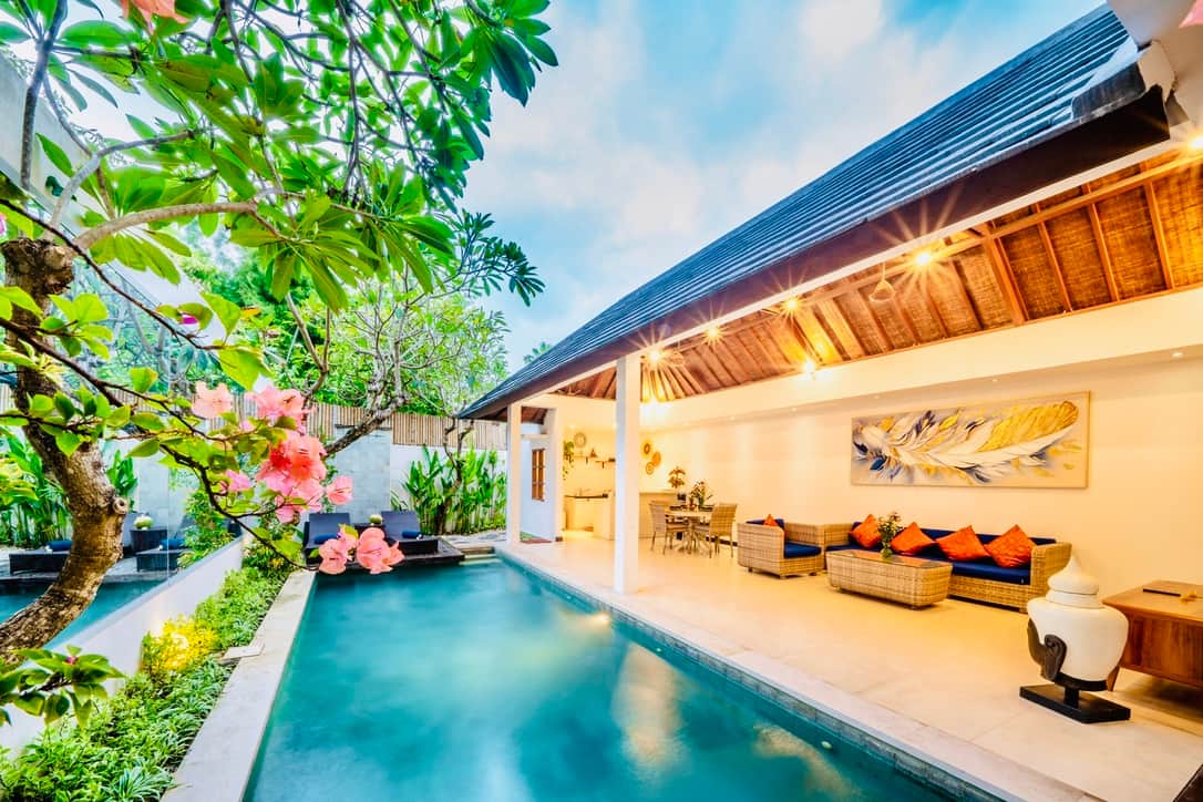 Swimming Pool and Living Room