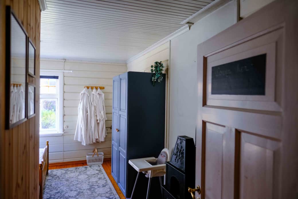 Leave it all - Bedroom downstairs Leave it all - Bedroom downstairs