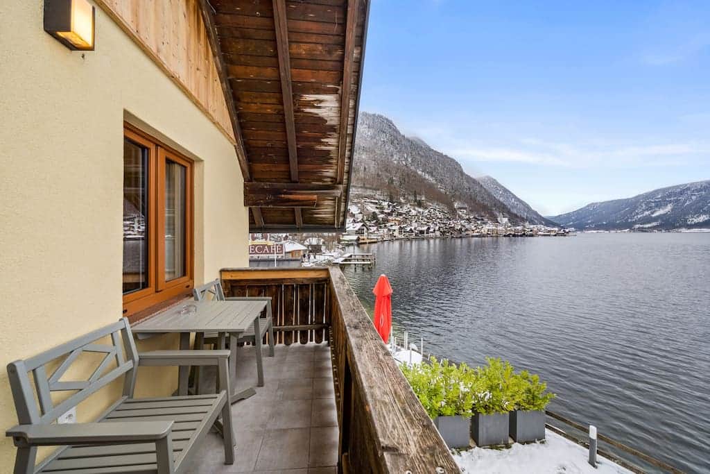 View of Hallstatt Lakeside Top 4 Rooms with Balcony - Apartment in Hallstatt