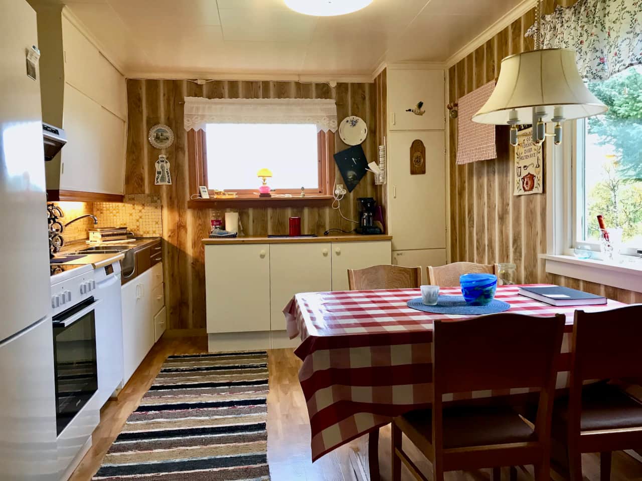 Hillside lodge Lofoten welcome