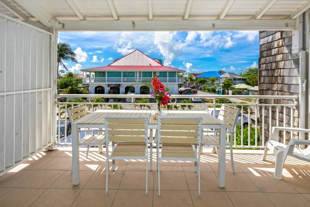 Dining area on the terrace Beach Loft