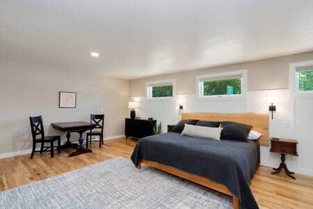 Room 1/Nehalem River Inn