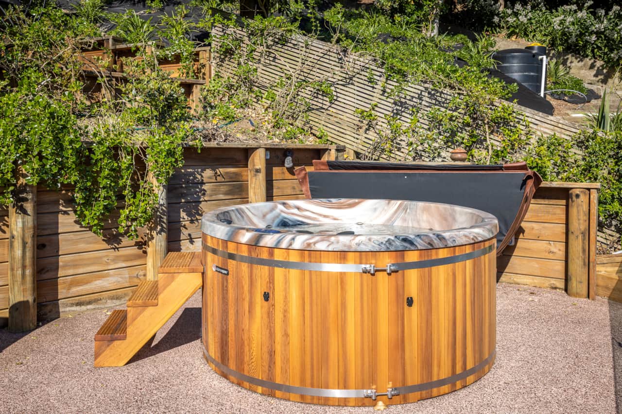 Hot tub
