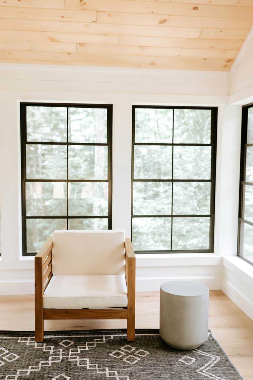 Screened in porch