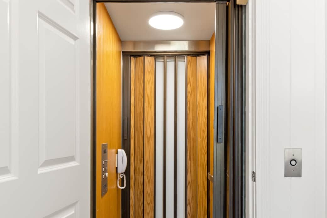 Full size elevator that services all floors