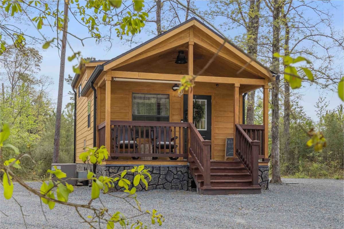 Circle driveway to accommodate pull through parking and room to park a trailer or a boat.