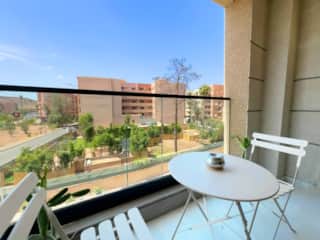 Appt de Luxe avec Terrasse, Piscine & Parking — photo 15