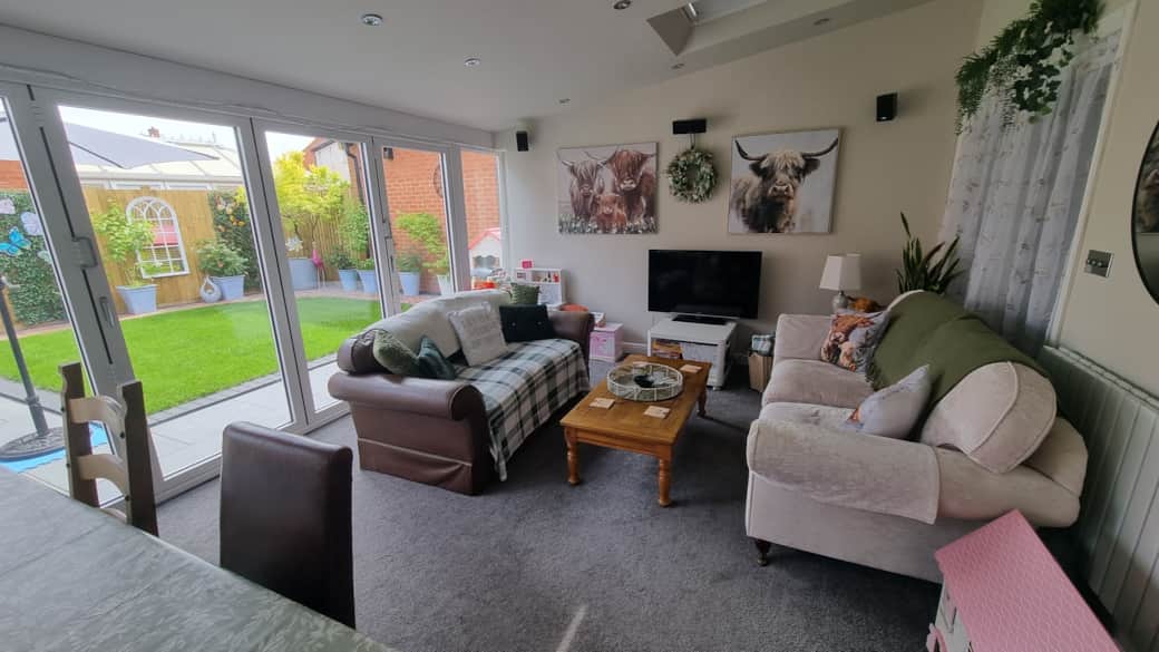 Guest Garden Room/Lounge/Dinning Room