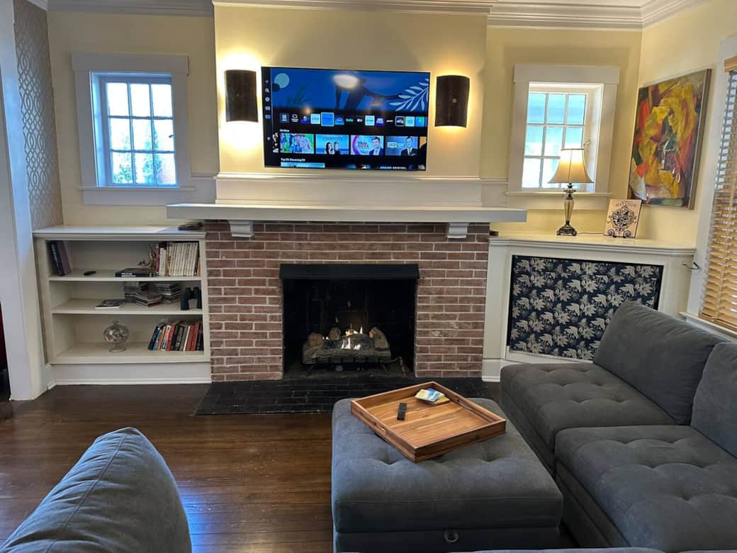 Living Room with 55 Inch LCD Smart TV