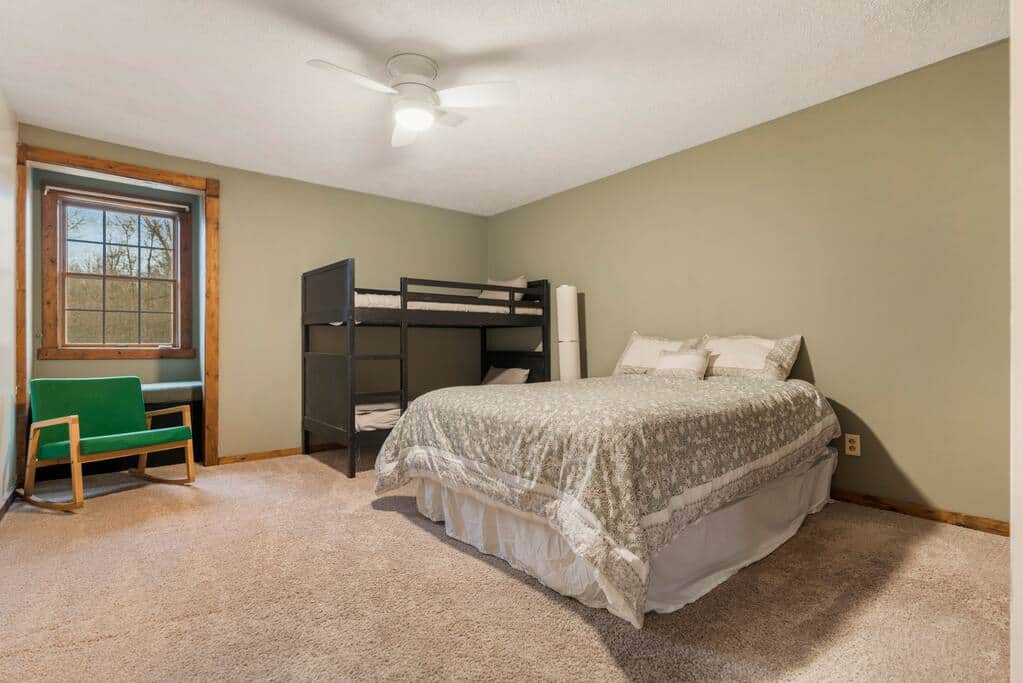Bedroom 2 with Queen bed and bunk bed