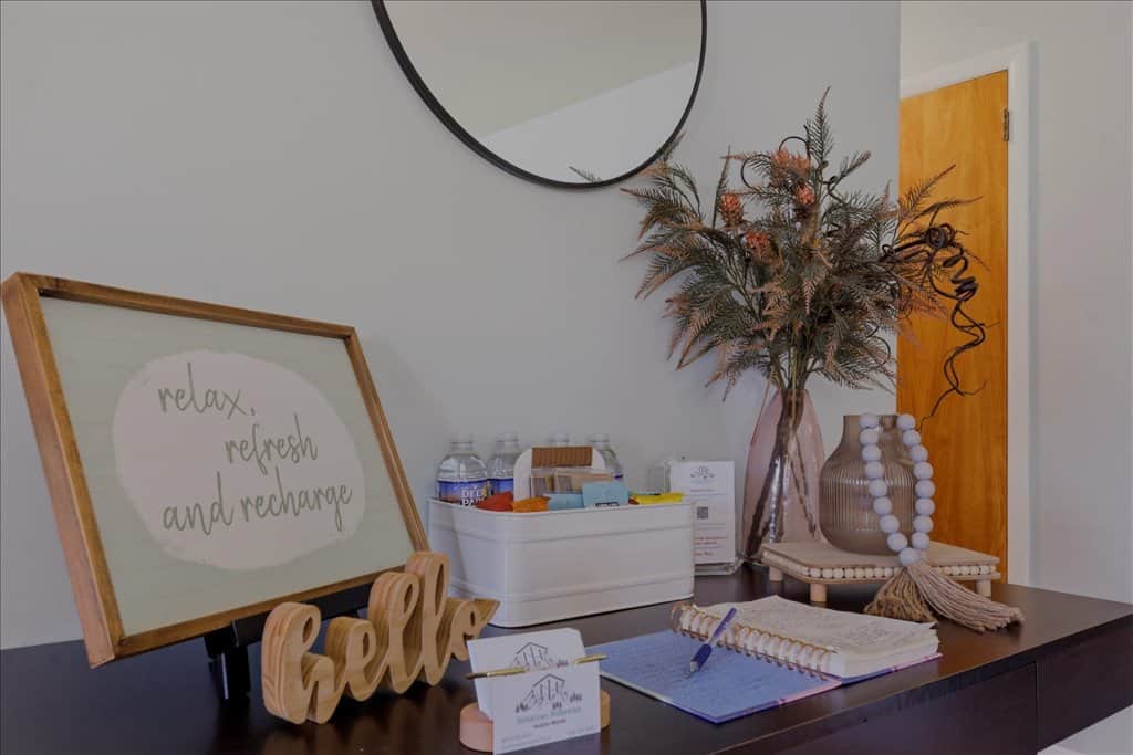 🧺 Little welcome desk, big hospitality — water, snacks, and good vibes ready for you 🧺 Little welcome desk, big hospitality — water, snacks, and good vibes ready for you