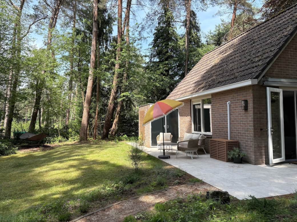 Vakantiewoning Giethmen met omheinde tuin en terras