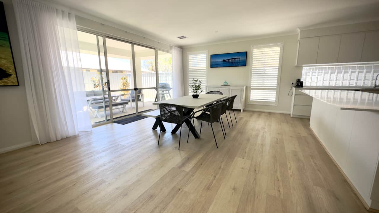 GRACE - CENTRAL BUSSELTON