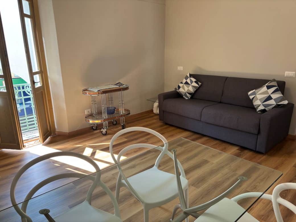 Orta Lake Apartments II - Soggiorno - TV - Sofa