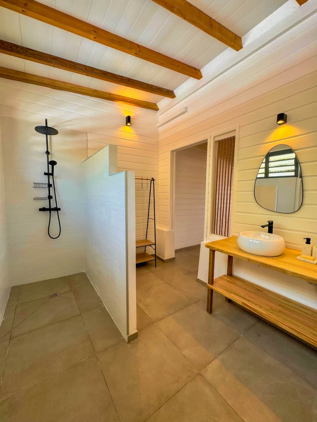 Salle de douche Chambre 1