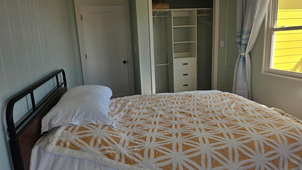 Master Bedroom Pic 1