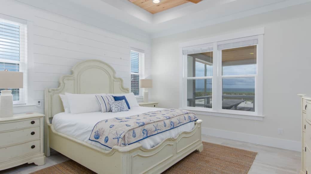 King Bedroom (Front)