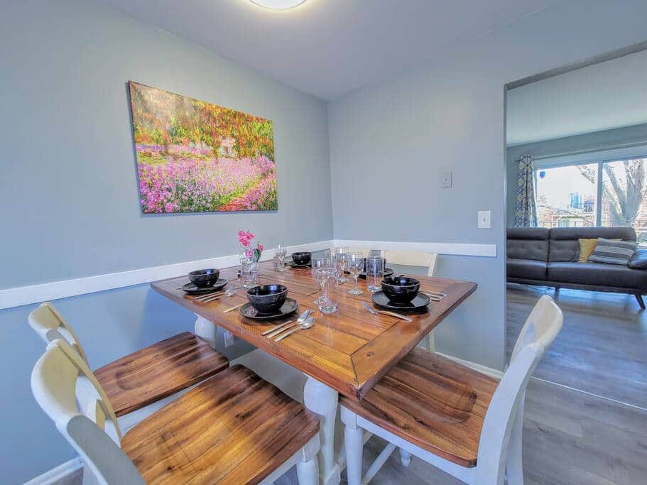 Dinnerware for 6 people included