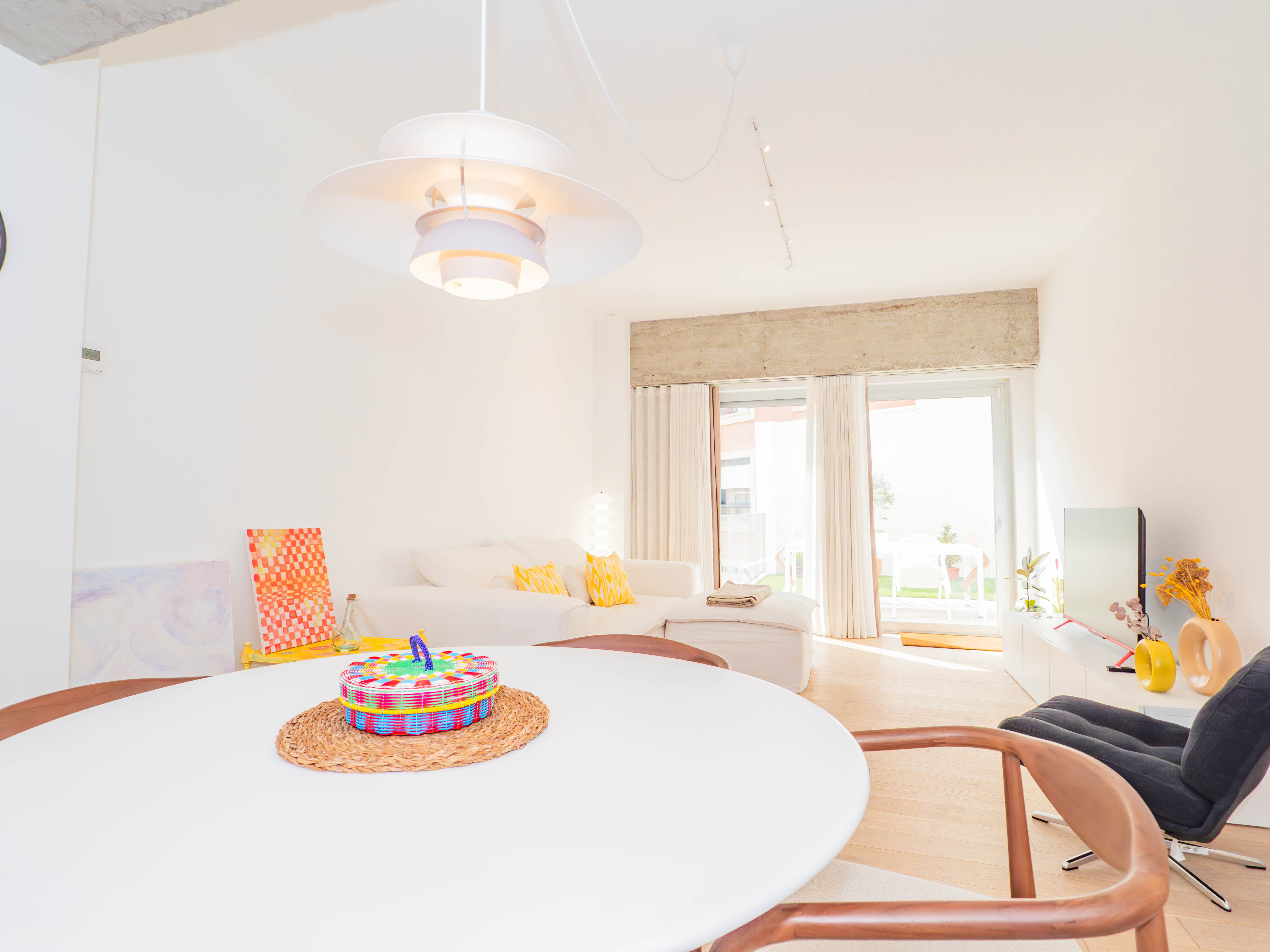 Pi y Margall Suite by YBH