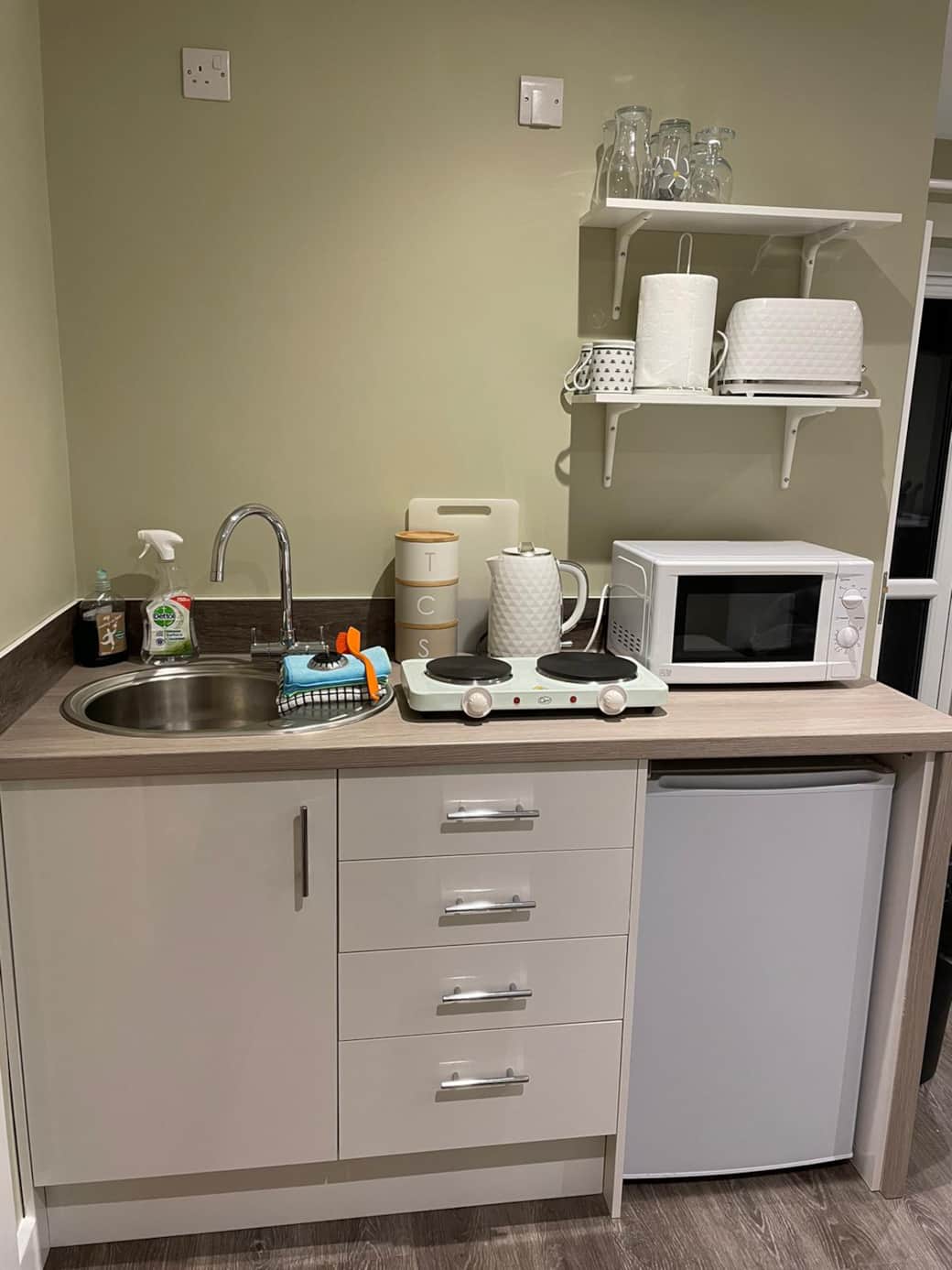Kitchenette