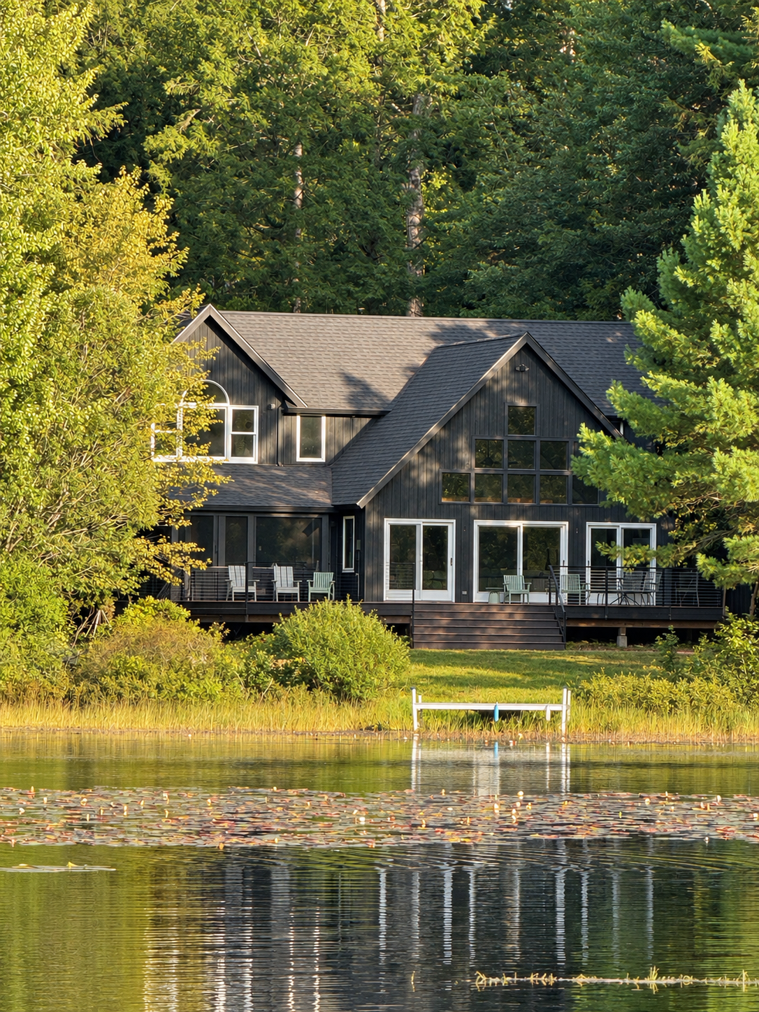 Waterfront serenity at Hemlock Lodge