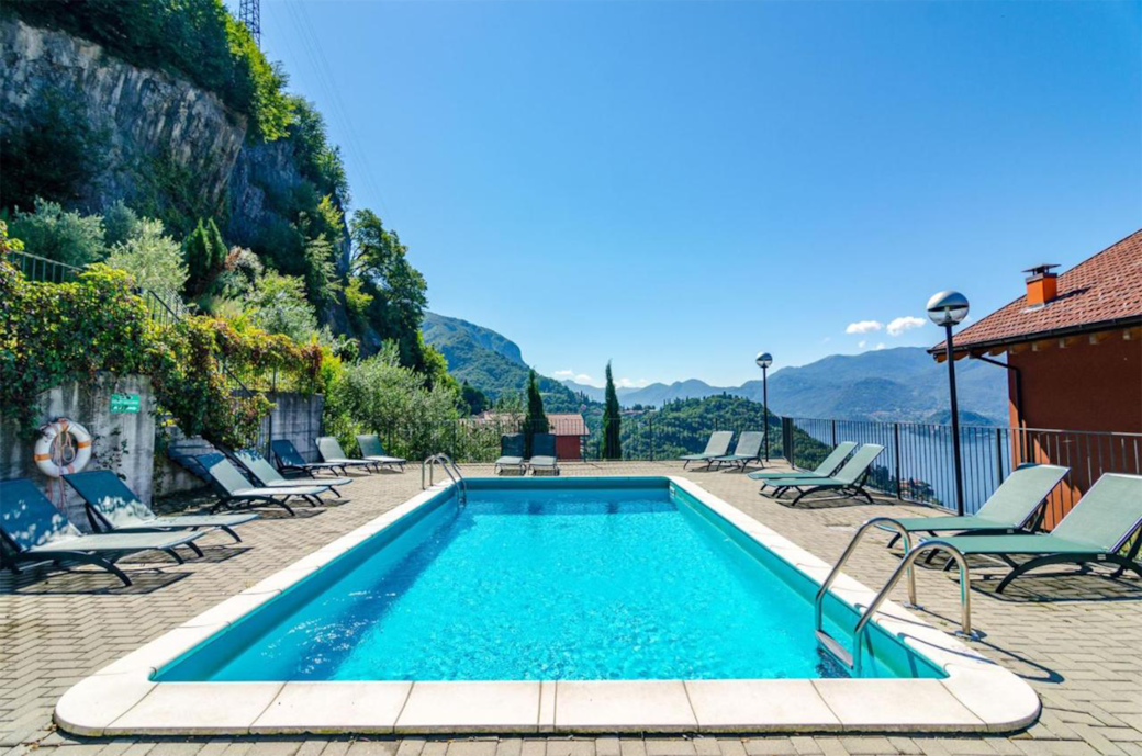 Shared swimming pool Shared swimming pool