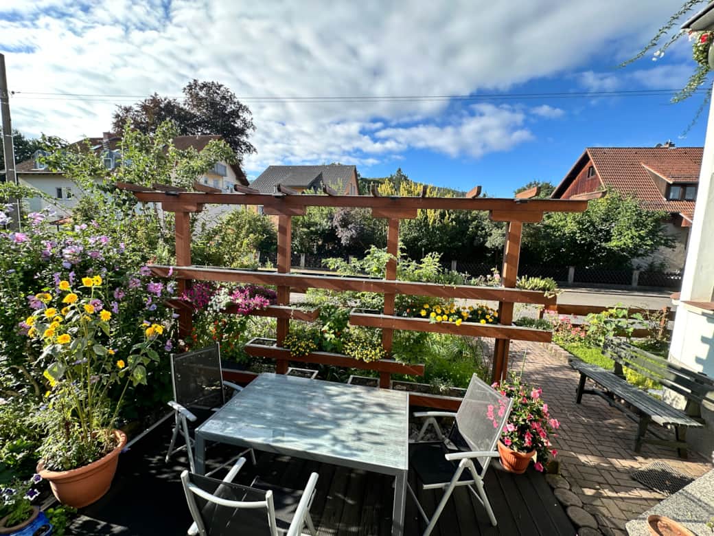 Terasse vor dem Haus