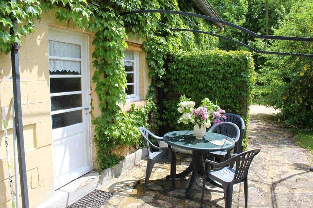 Terrasse du gîte Le Cuzoul