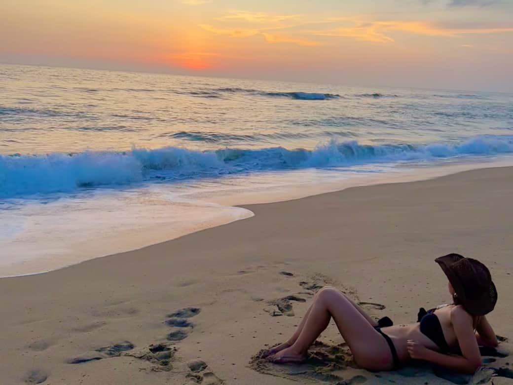 Private Beachfront Sunset
