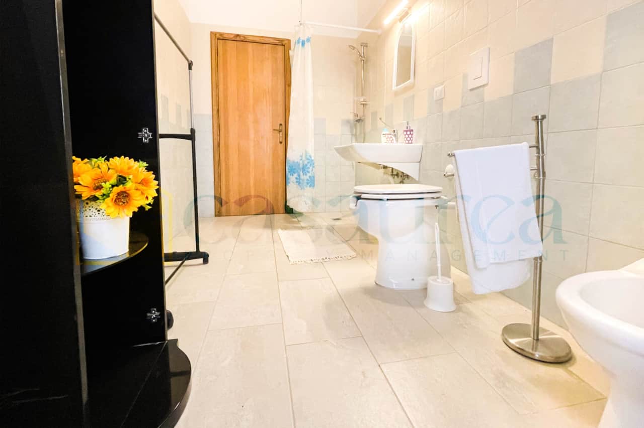 Bagno privato accanto la camera matrimoniale
