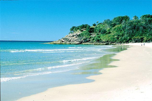 Walk to Beautiful Cylinder beach