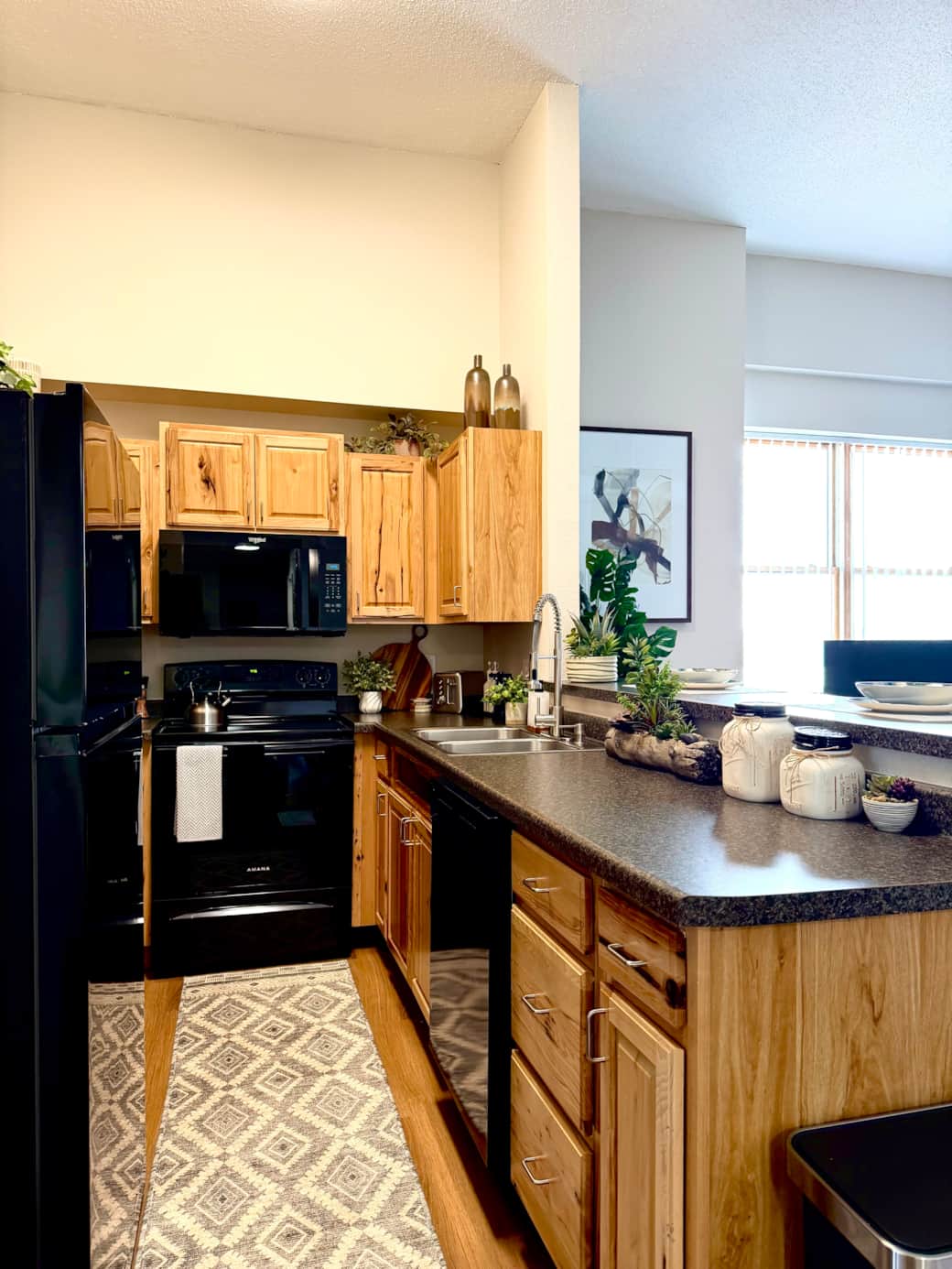 Lake ave lofts- Manitou kit Lake ave lofts- Manitou kit