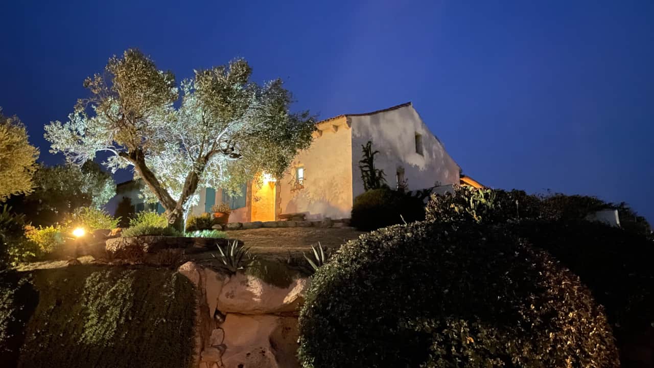 Hausansicht bei Nacht | House night view