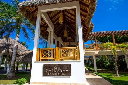 2nd floor Pool view 1 bedroom condo Cana Rock Star photo 2