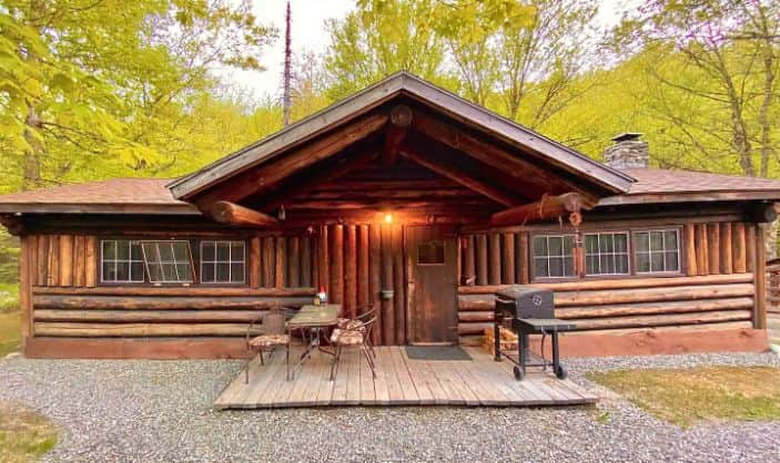 Rustic Log Cabin #4 - “Brookside” - Vacation Home in Lisbon