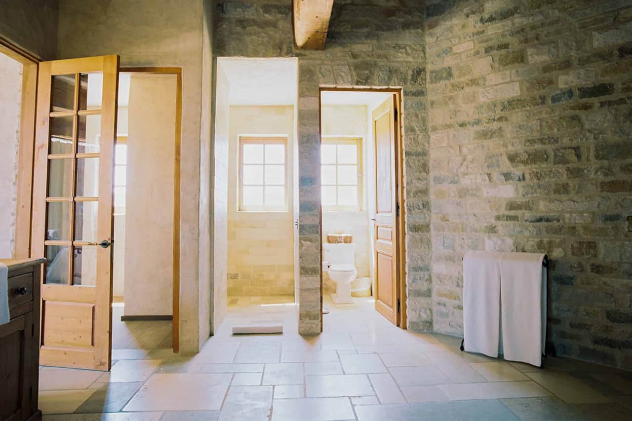 Provence Suite - Bath Room - 2d Fl