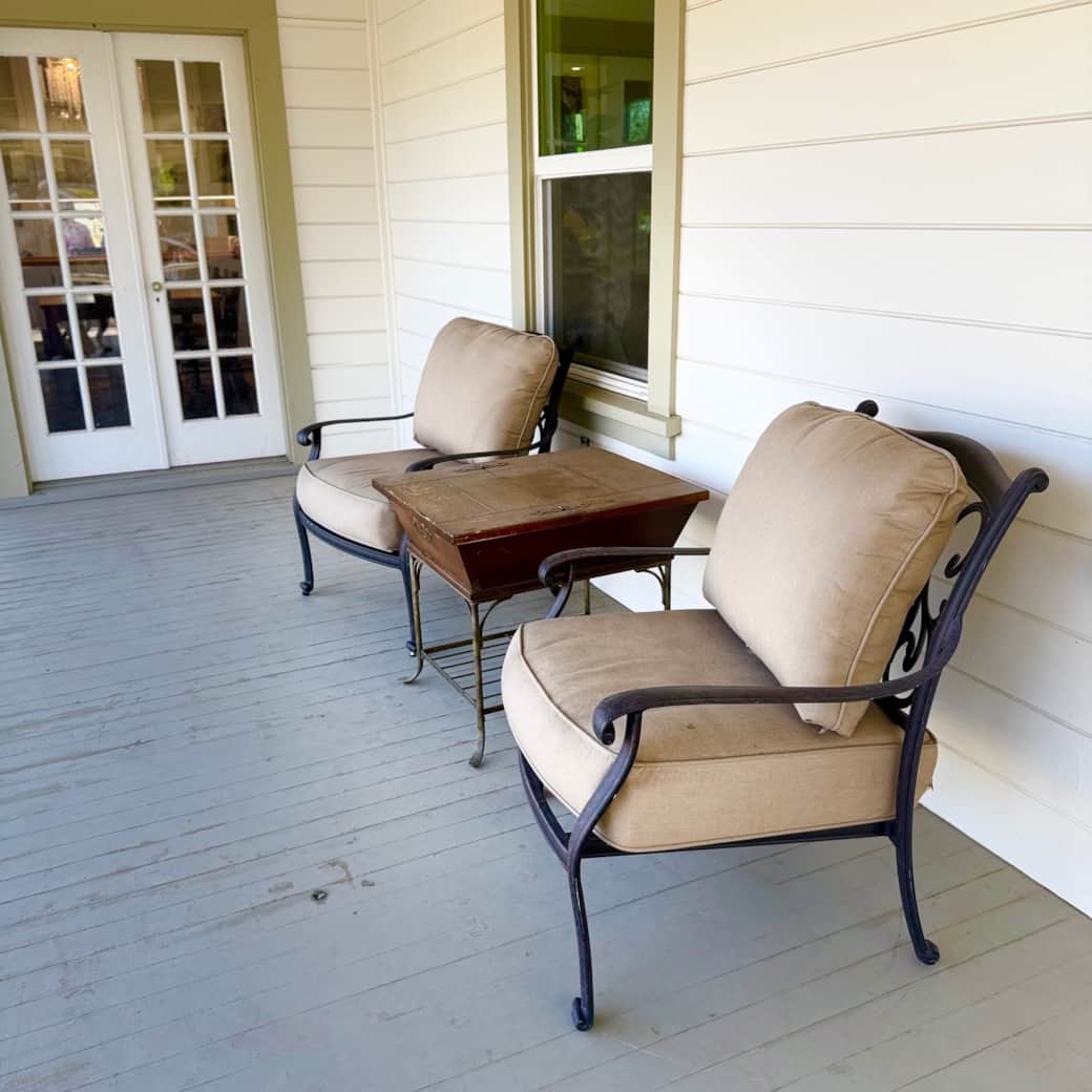 Side Porch-enjoy your glass of wine here!