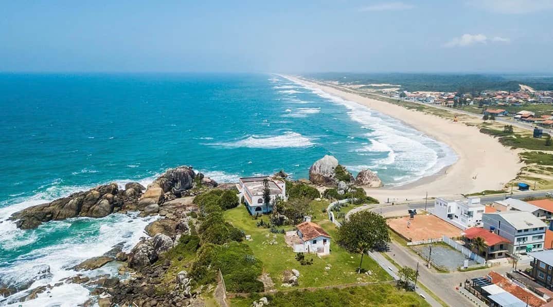Praia e atracoes Proximas
