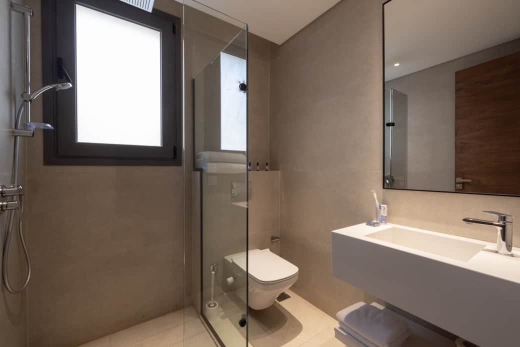 bathroom bathroom