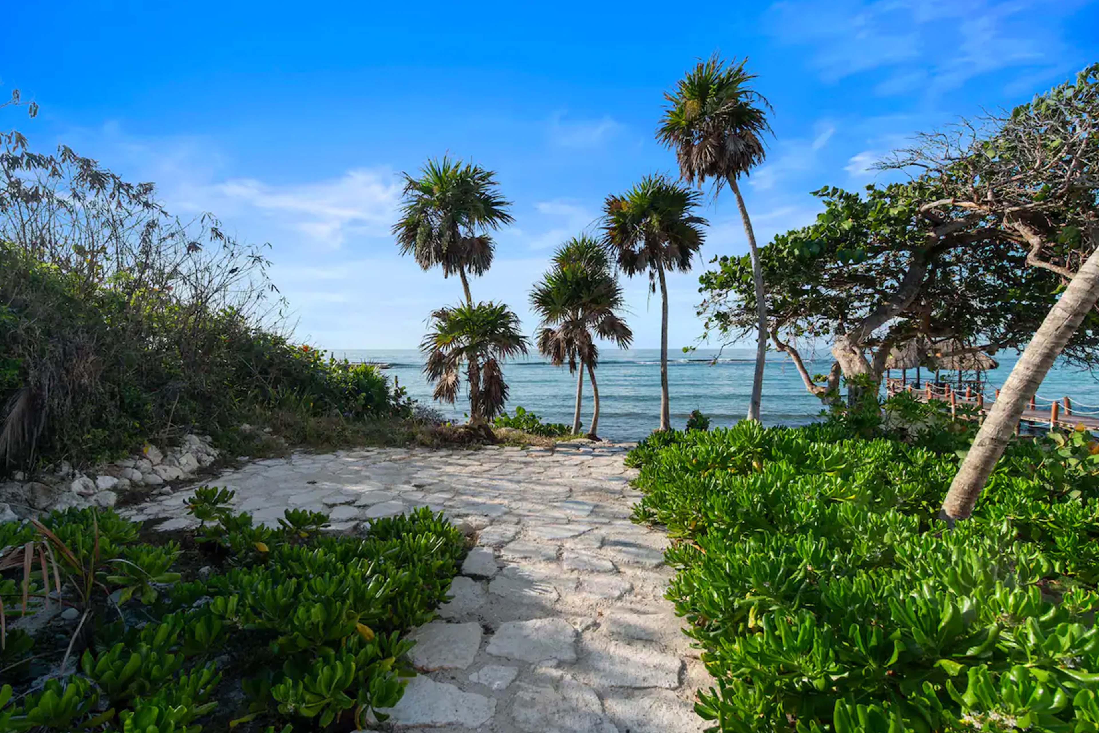 Oceanfront Seahorse | Private Hot Tub Beach Access photo 25